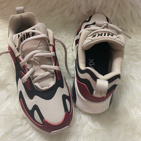 Exclusive Nike sneakers size US 6.5 - Picture 7 of 8